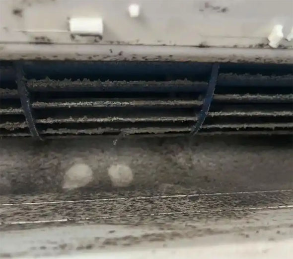 灌南空调吹的风有股烧焦味是怎么回事